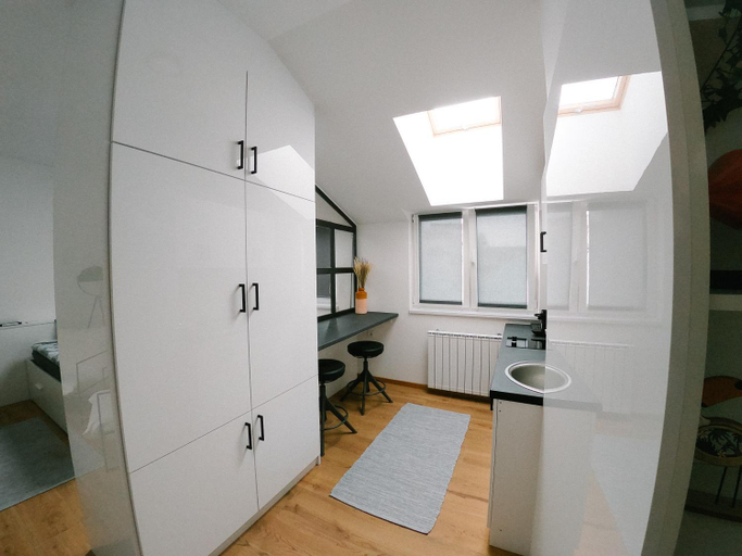 Others 4, meebo apartments, Novi Sad