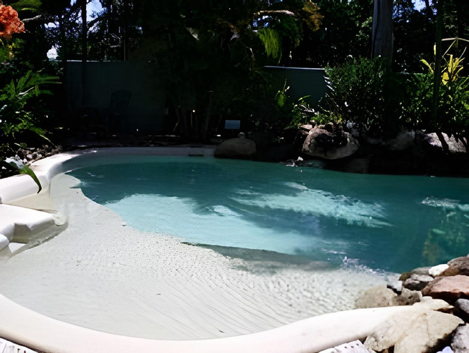 Sport & Beauty 2, Mission Beach Shores Chalets, Cardwell