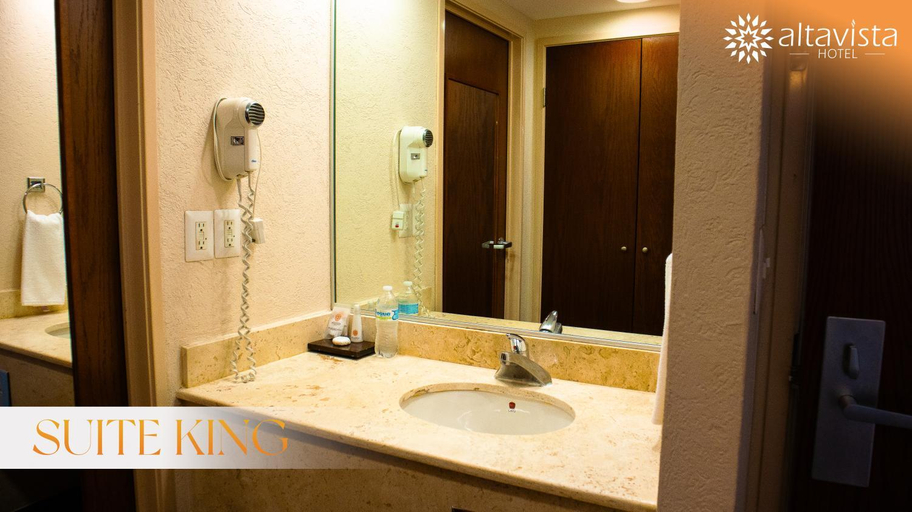 Bathroom 2, Altavista Hotel, Reynosa