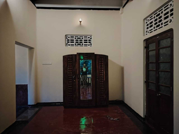 Others 4, Thuru Sewana Villa, Habaraduwa