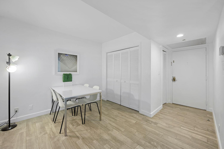 Others 4, Casa Grande Suite Hotel, Miami-Dade
