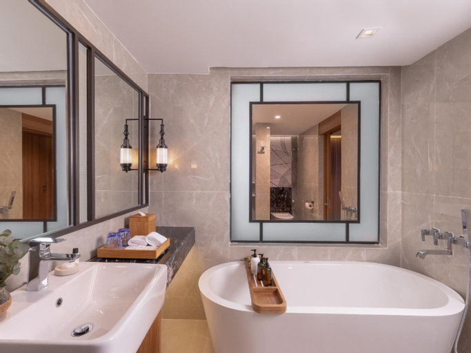 Bathroom 20