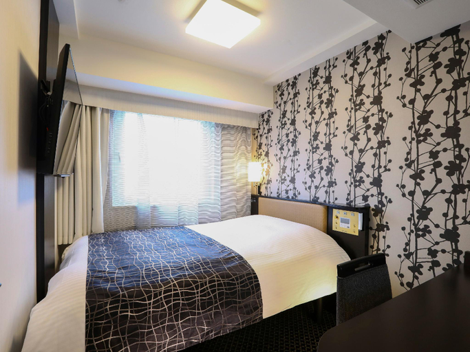 Bedroom 13