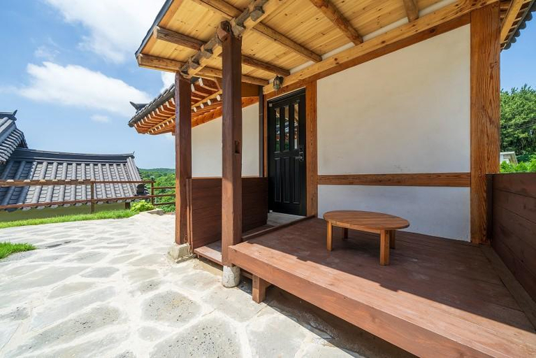 Others 2, Daebudo (Yeongheungdo) Hanok Rest Pension, Ongjin