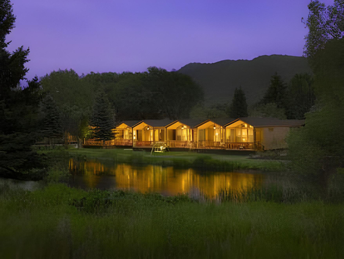 Rustic Inn Creekside Resort and Spa at Jackson Hole, Teton