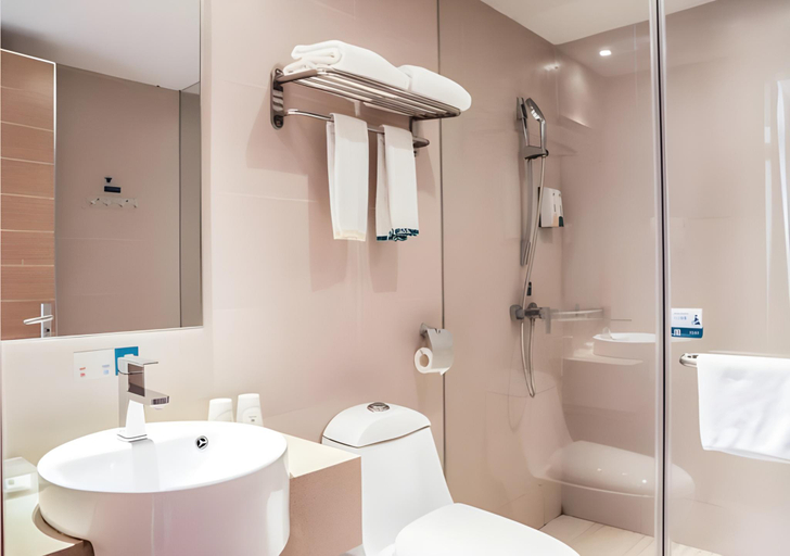 Bathroom 5, City Comfort Inn Guangzhou Baiyun Airport Renhe, Guangzhou