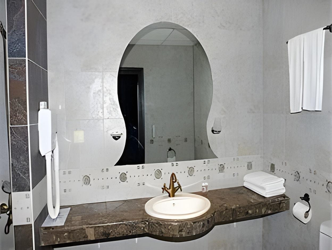 Bathroom 5, Club Calimera Imperial Resort, Nesebar