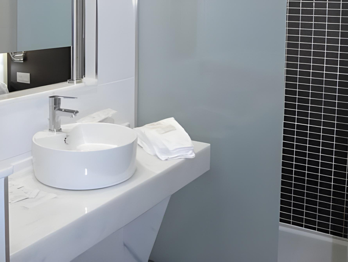 Bathroom 4, Hotel Fontana Plaza, Alicante