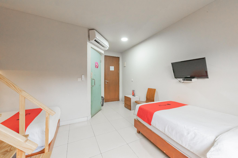Bedroom 16