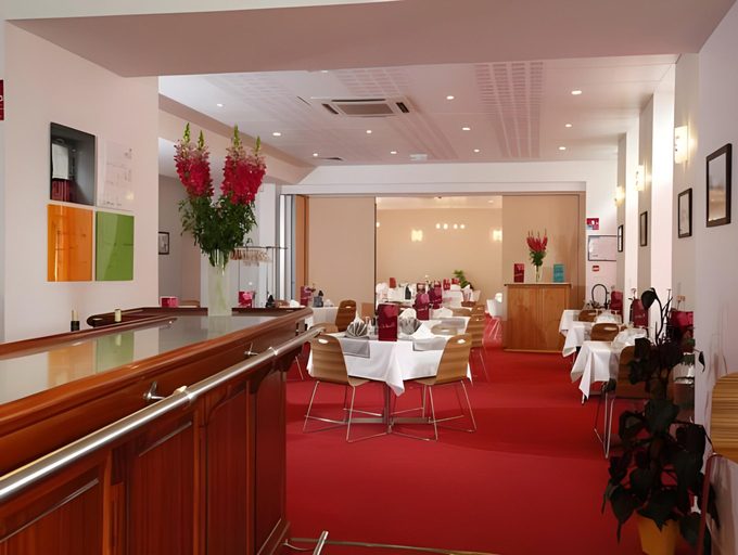 Food & Drinks 5, Hotel Restaurant Le Lion d'Or, Charente-Maritime