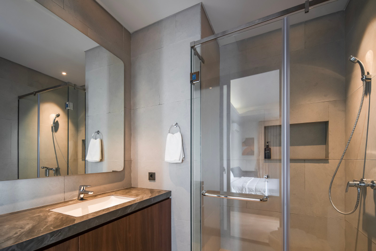 Bathroom 3, Cove Amartha, South Jakarta