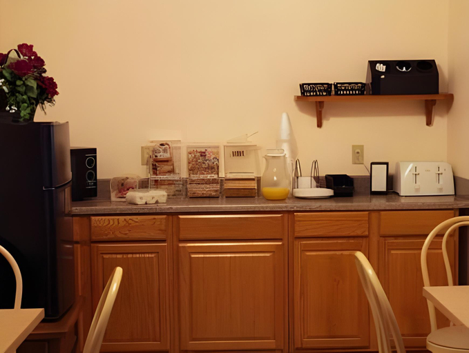 Others 4, America's Best Inn & Suites Eureka, Saint Louis