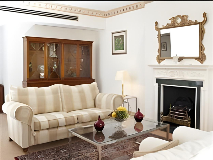 Public Area 4, 9 Hertford Street Mayfair, London