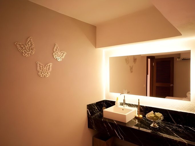 Bathroom 5, Alesta Yacht Hotel, Fethiye