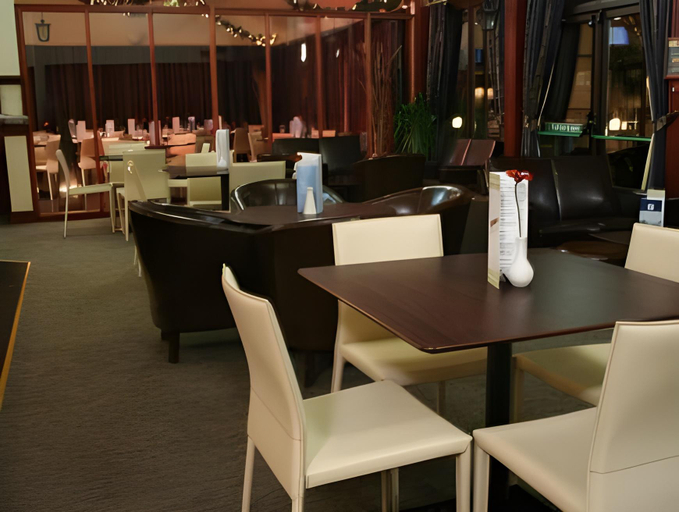 Food & Drinks 4, Weald of Kent Golf Course and Hotel, Kent