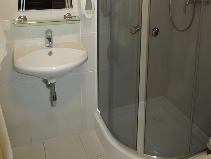 Bathroom 3, Holiday hotel Glibivka, Vyshhorods'kyi