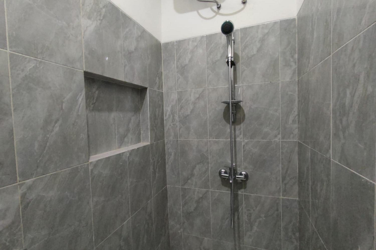 Bathroom 21