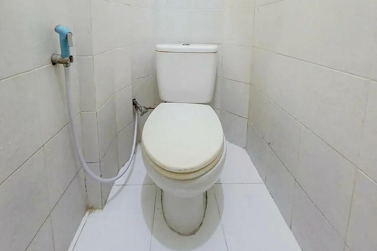 Bathroom 10