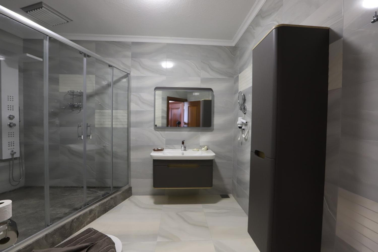 Bathroom 4, Blue Pier Hotel, Karamürsel
