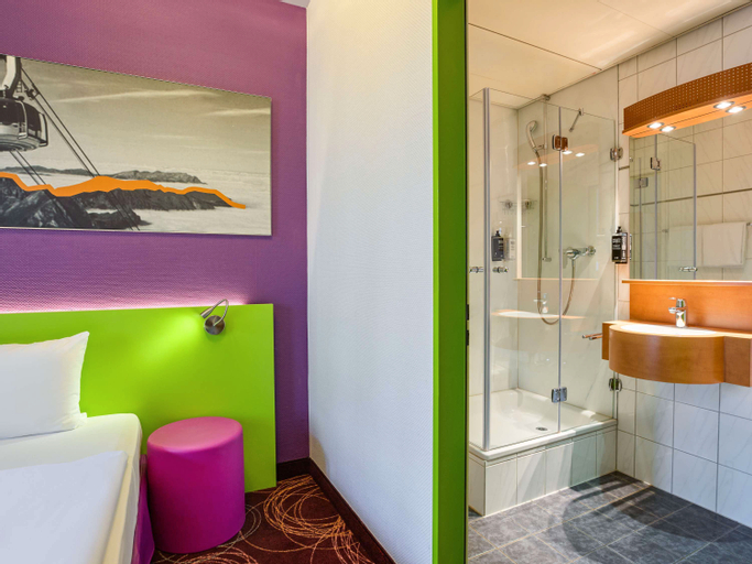 Bathroom 4