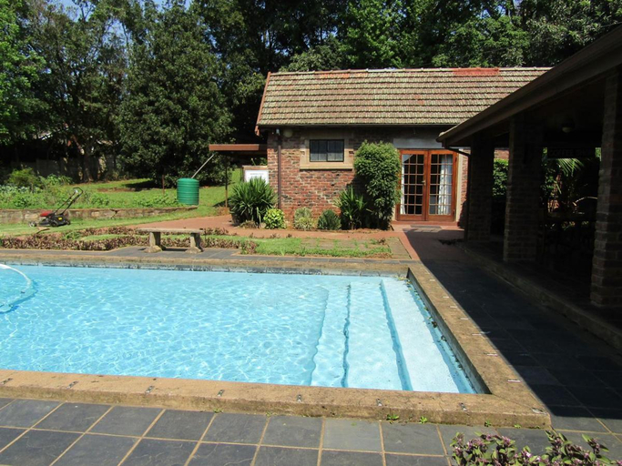 Others 4, The Sleeping Bao B&B, Umgungundlovu