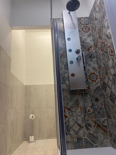 Bathroom 2, Crescenzago House Apartments, Milano
