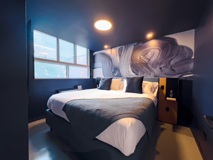 Bedroom 25