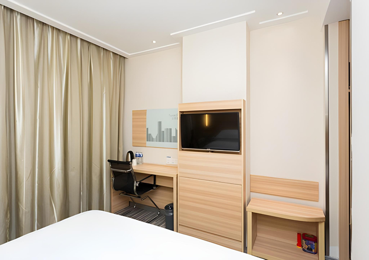 Bedroom 2, City Comfort Inn Xiangyang Railway Station, Xiangfan