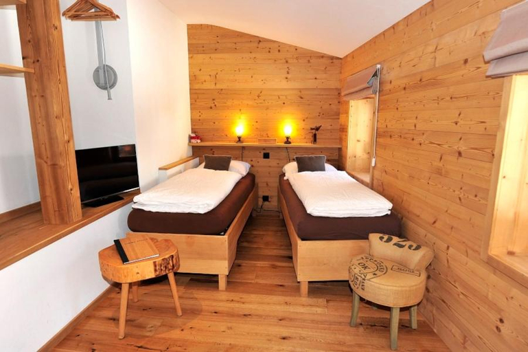 Bedroom 2, Hotel Chesa Staila, Maloja