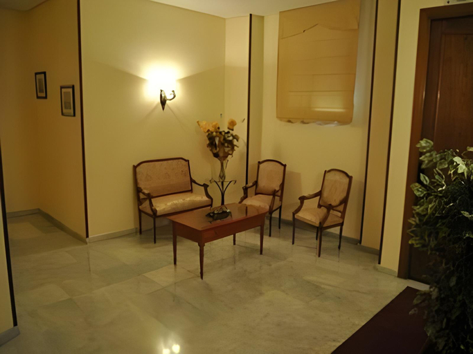 Others 5, Hotel Gran Avenida, Sevilla