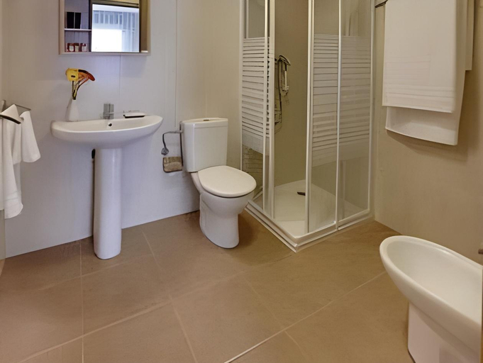 Bathroom 4, Spirit Apartamentos Atxuri, Vizcaya