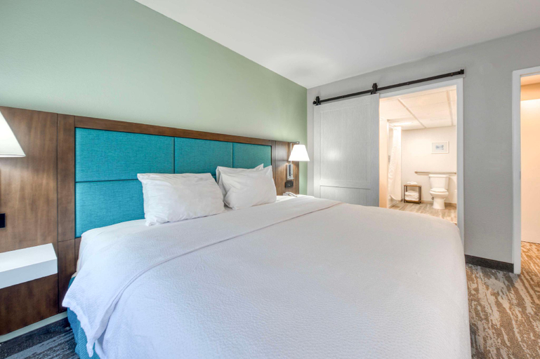 Bedroom 15