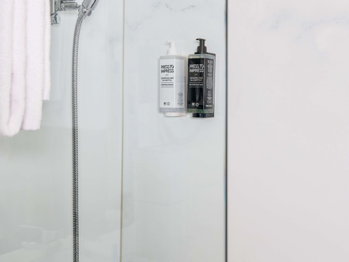 Bathroom 4