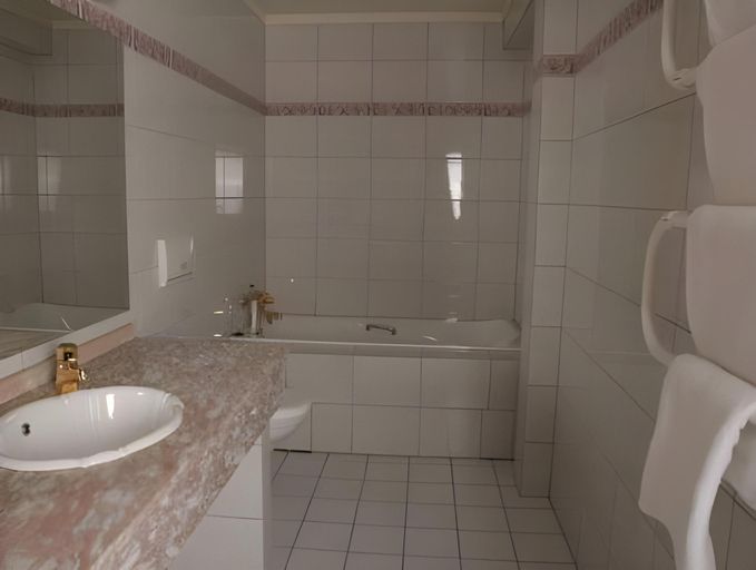 Bathroom 4, Rognan Hotel, Saltdal