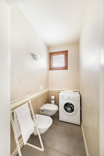 Bathroom 3, La Romantica by Wonderful Italy, Brescia