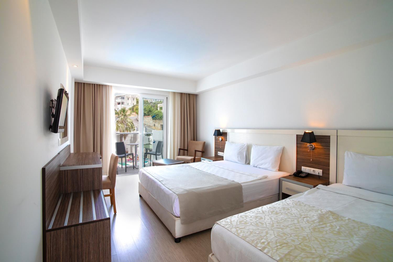 Bedroom 3, Club Hotel Shark, Bodrum