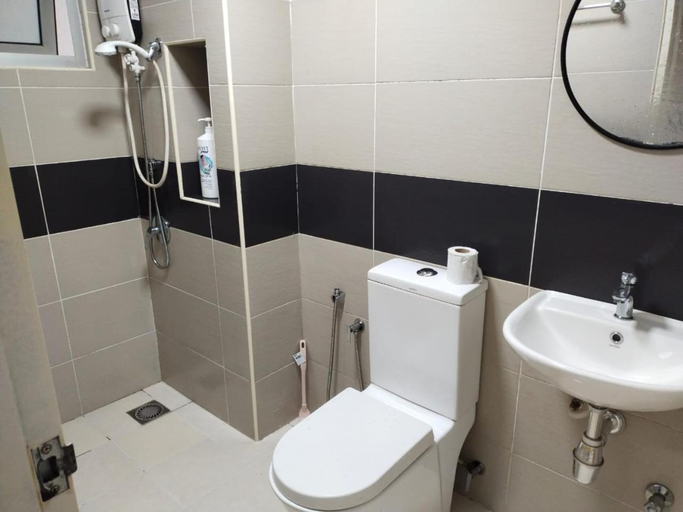 Bathroom, 2 bedrooms with balcony@ saville cheras, Hulu Langat