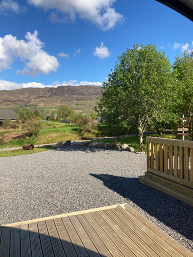 Others 5, Loch Ness Pods, Highland