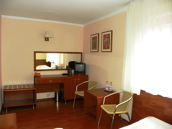 Bedroom 2, Hotel Skaut, Siemianowice Śląskie