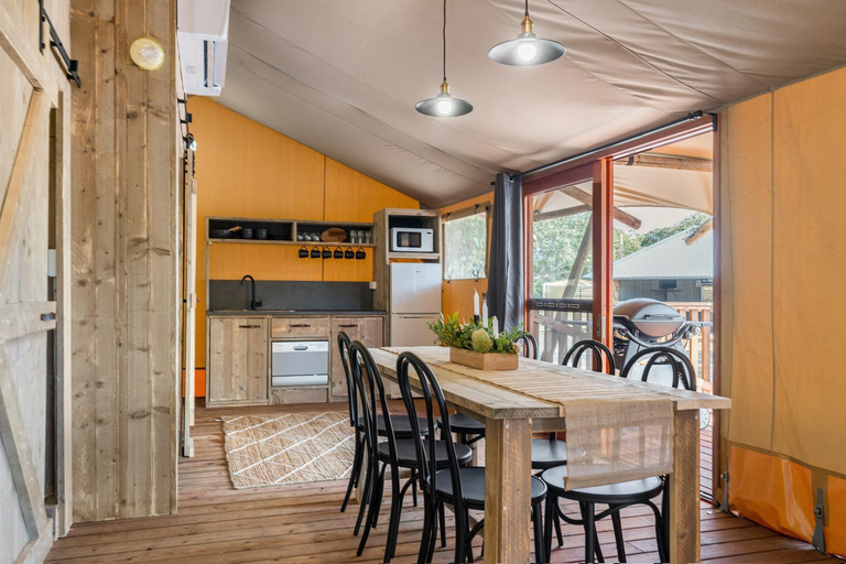 Dining Room 4