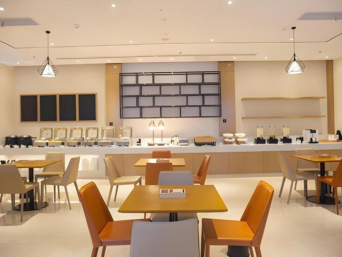 Food & Drinks 12