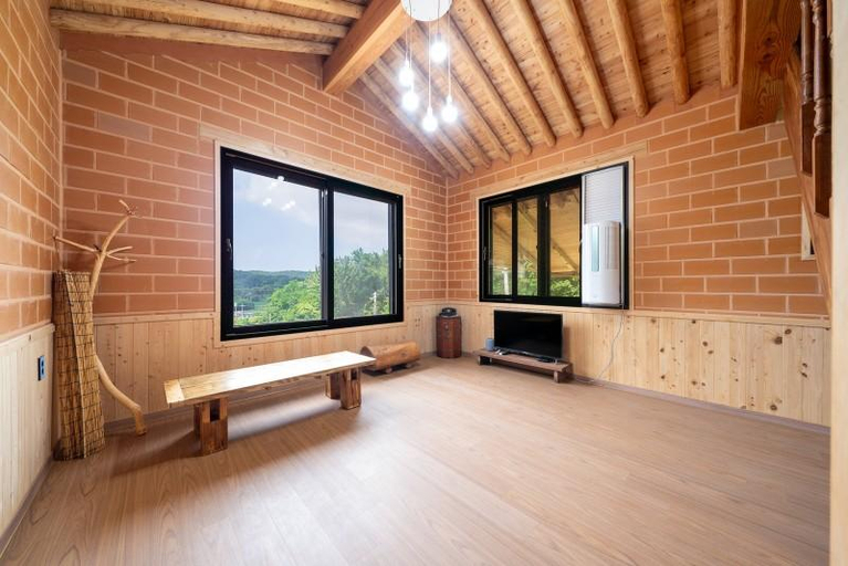 Others 5, Daebudo (Yeongheungdo) Hanok Rest Pension, Ongjin
