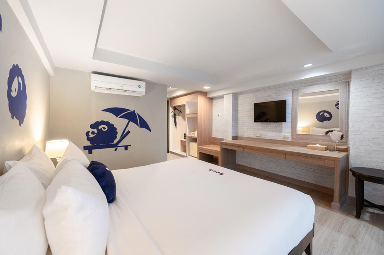 Bedroom 30