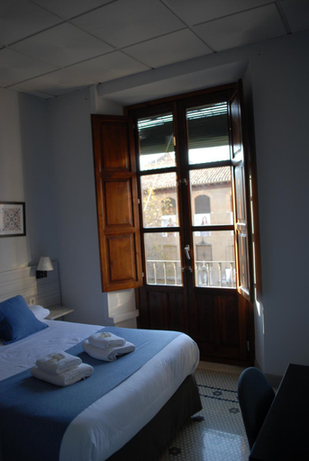 Bedroom 4, La Perla Granada Suites, Granada
