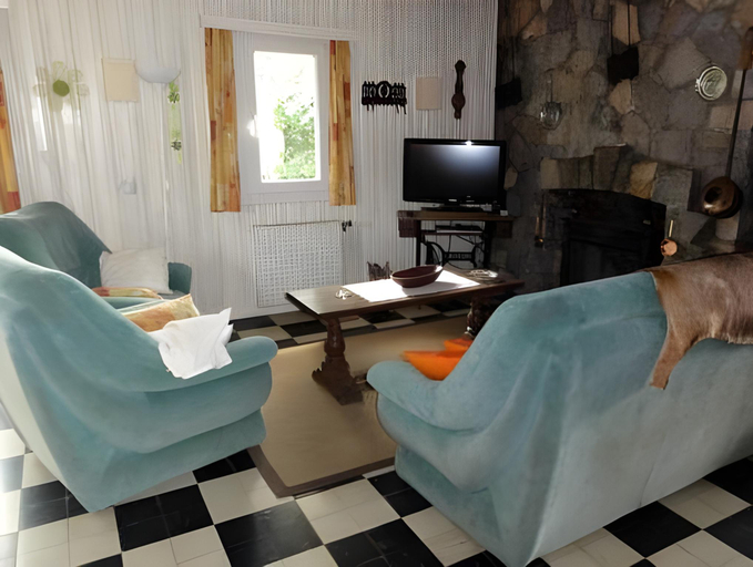 Others 3, Charming Chalet in Transinne, Luxembourg