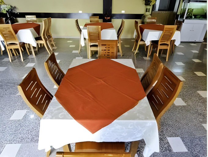 Food & Drinks 3, Hotel Lubjana, Tirana