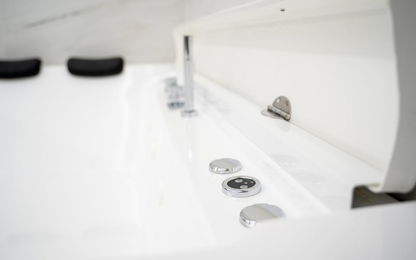 Bathroom 3, Intimity Luxury Rooms, Napoli