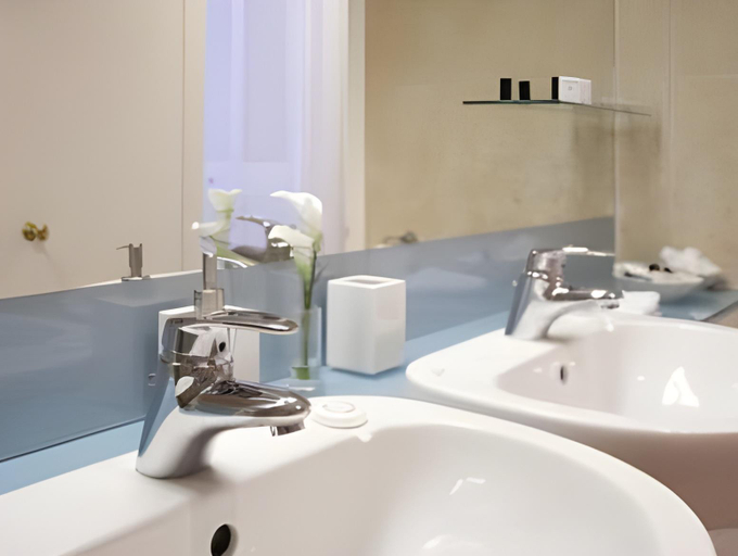 Bathroom 5, 9 Hertford Street Mayfair, London