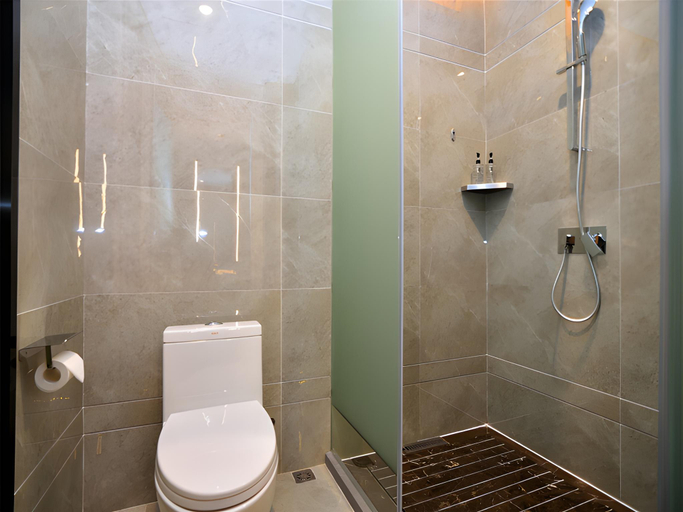 Bathroom 4, Echarm Hotel Kunming Dongfeng East Road Dashuying Metro Station, Kunming