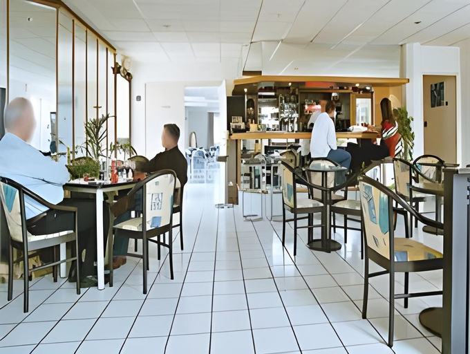 Food & Drinks 5, Aeroport Hotel - Parc Expo, Hérault